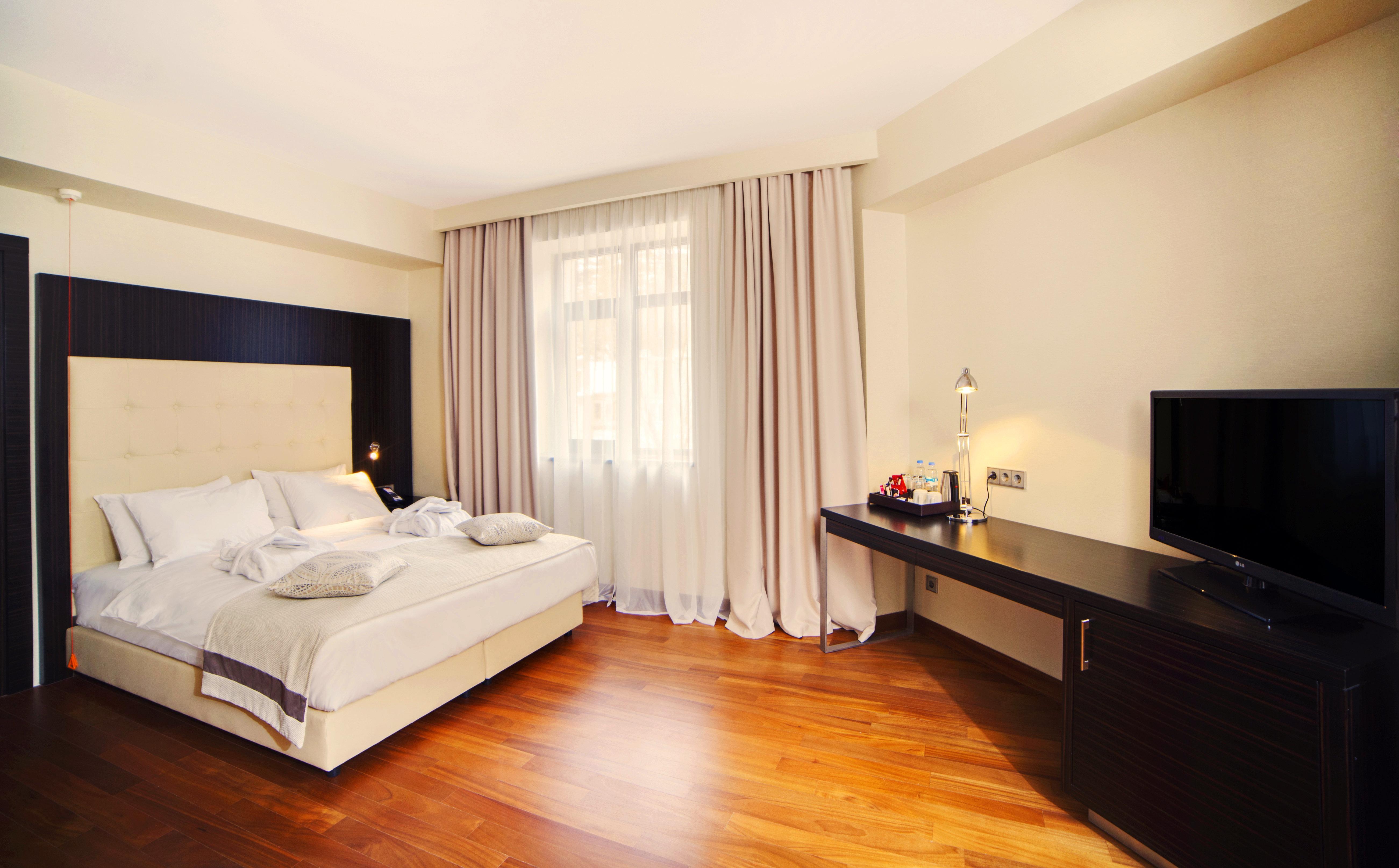 Crowne Plaza - Borjomi By Ihg Hotel Exterior foto A room at the hotel