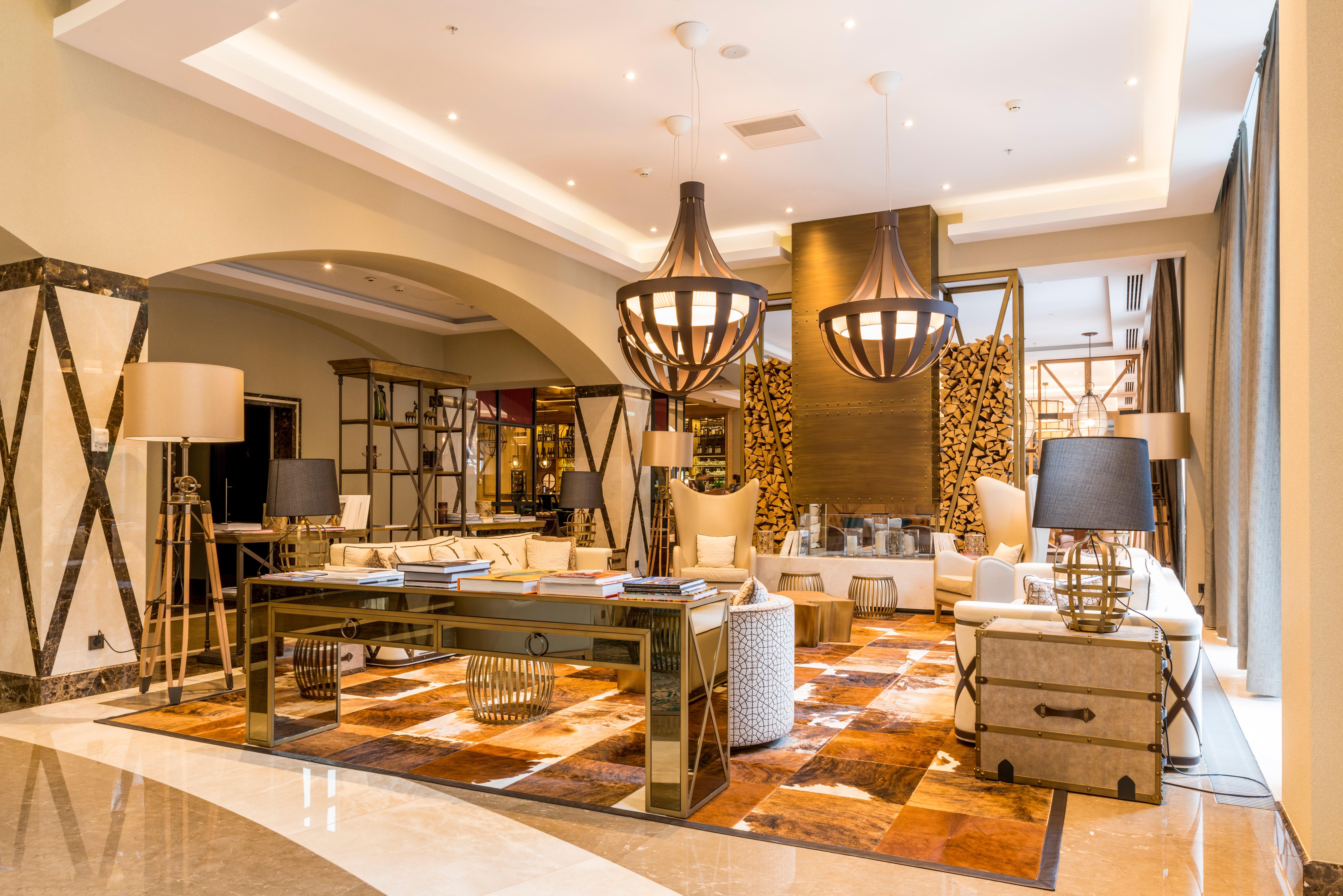 Crowne Plaza - Borjomi By Ihg Hotel Exterior foto The lobby of the hotel